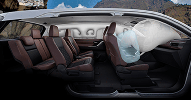 INNOVA CROSS 23 01352FDBD1B97AA0F5F720B75372A00B 1