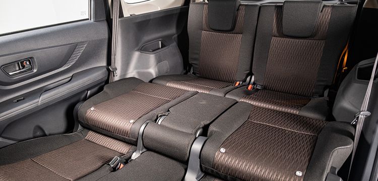 AVANZA PREMIO MT 19 061916F76A35099B8887176EE31C8335